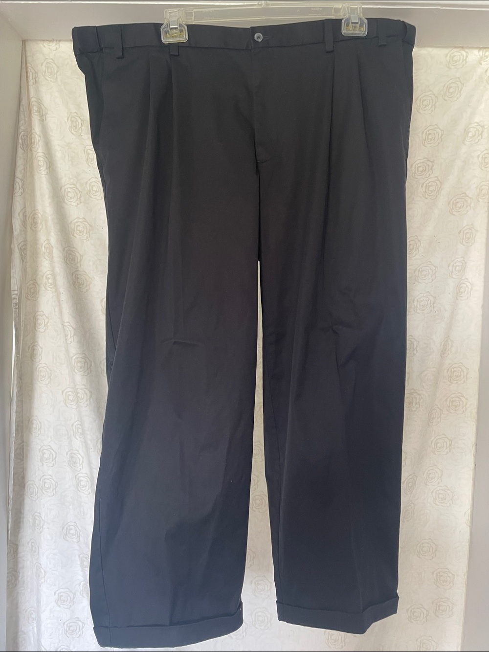 George brand,46/30,cuffed bottom hem,adjustable waist,
Tote 153